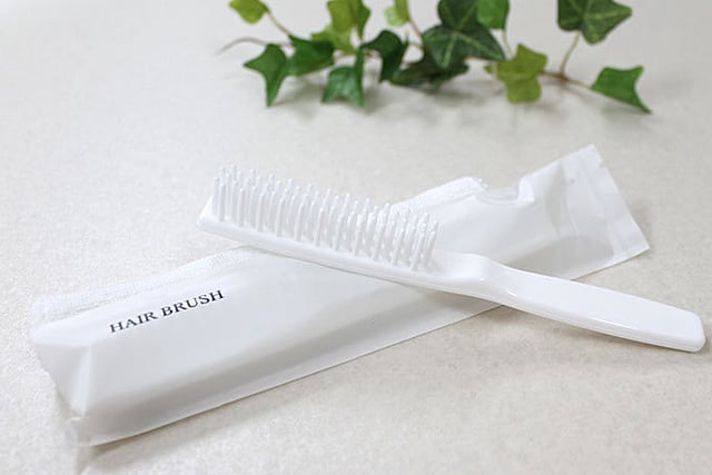 ヘアーブラシ